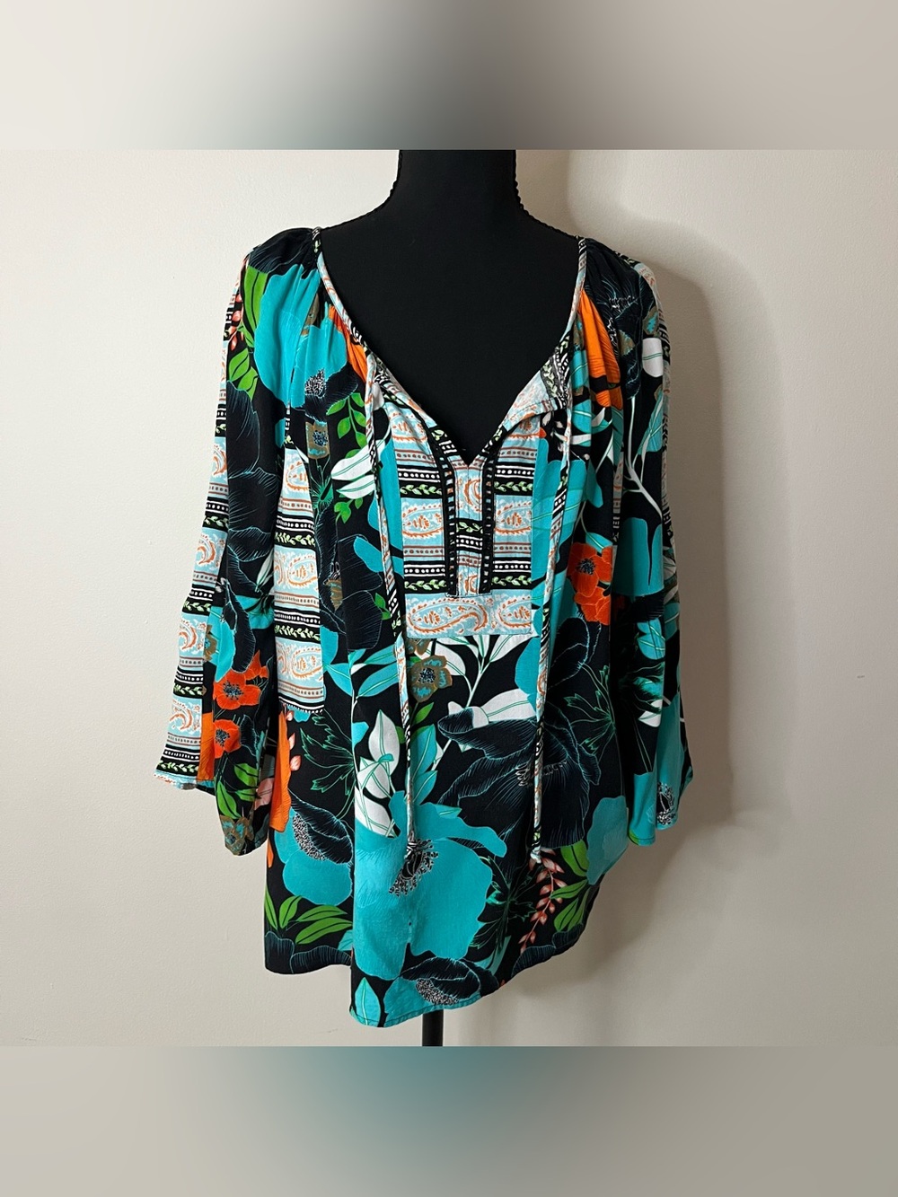 Figueroa & Flower Black Turquoise Orange Bold Floral Bell Sleeve Peasant Top L